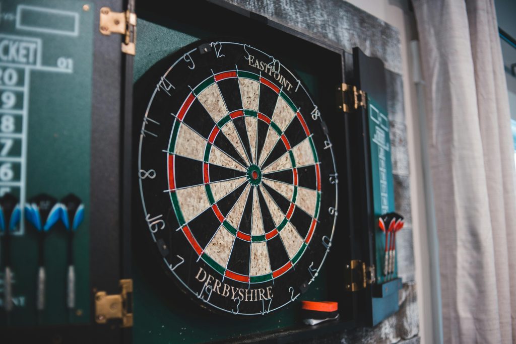 bar jeu de fléchette