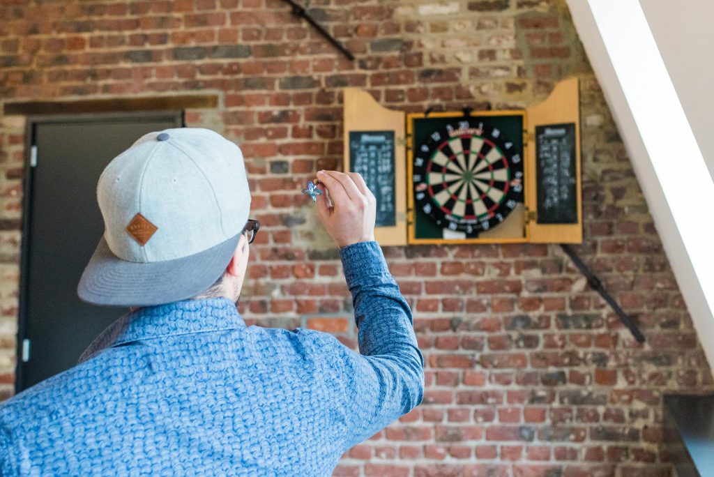 jeu de fléchette et divertissement